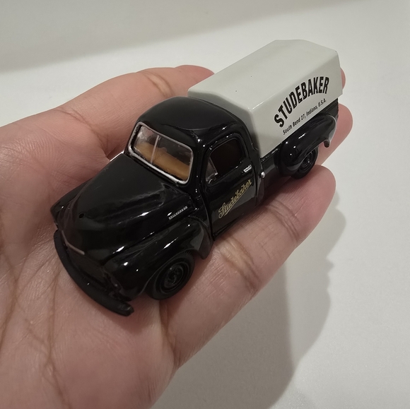 Other - GUC M2 Machines 1949 Studebaker 1:64